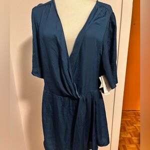 Dex adjustable tunic top